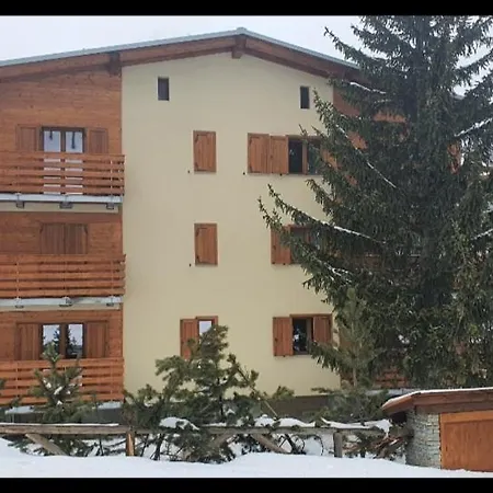 House La Motta Апартаменты Боргата-Сестриере